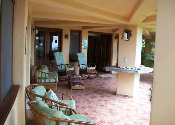 Mango Bed & Breakfast 4*