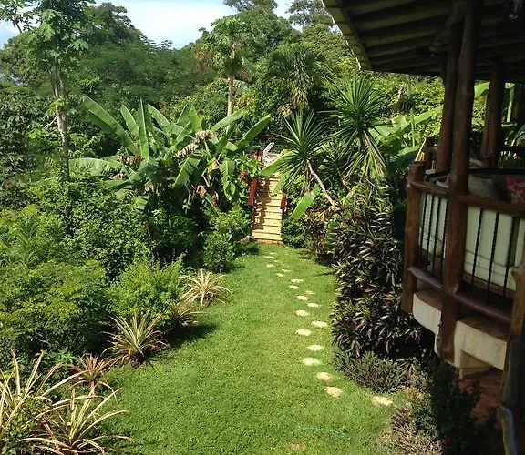 Mango Bed & Breakfast Nosara